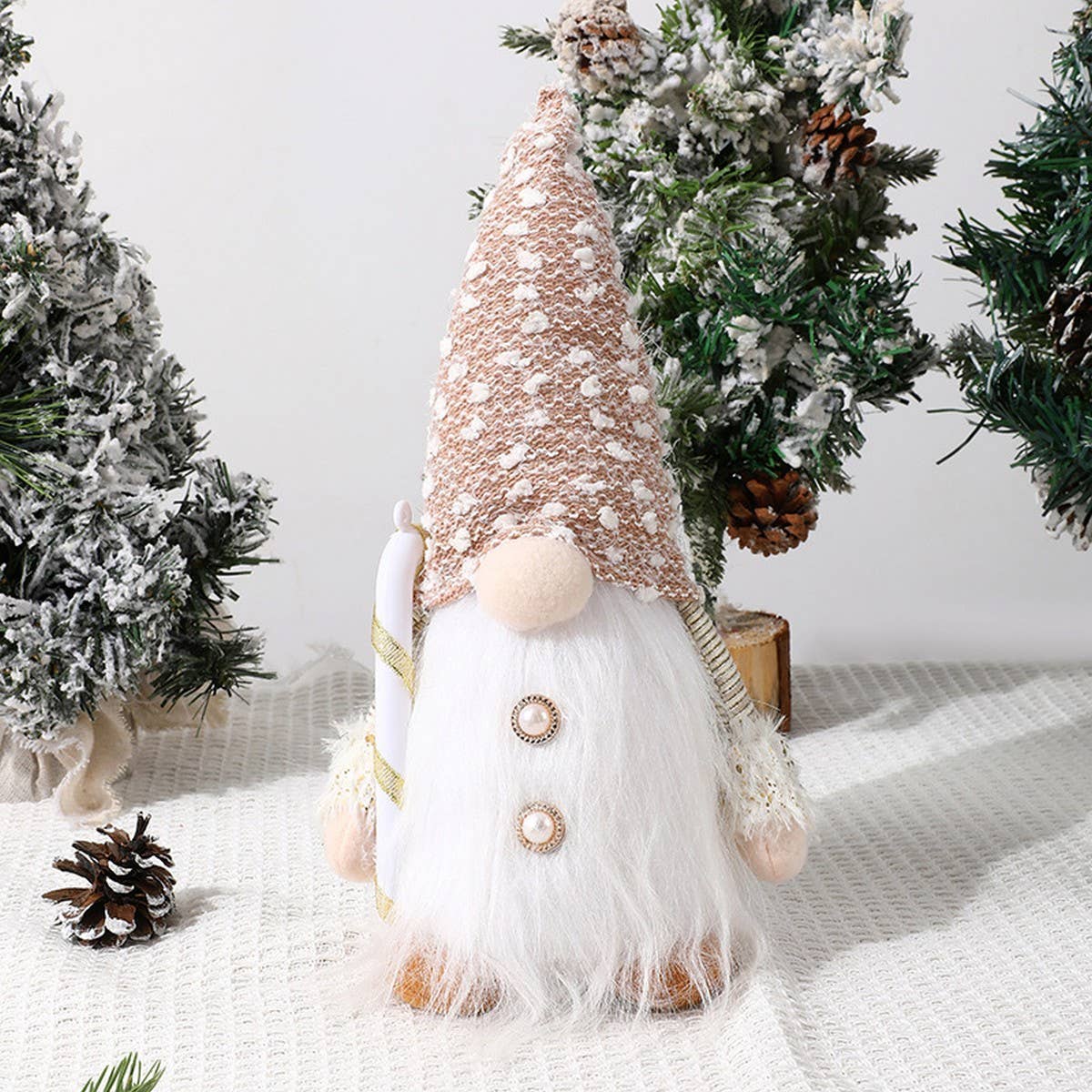 CHRISTMAS LONG BEARD PLUSH HAT WITH LIGHT ORNAMENT