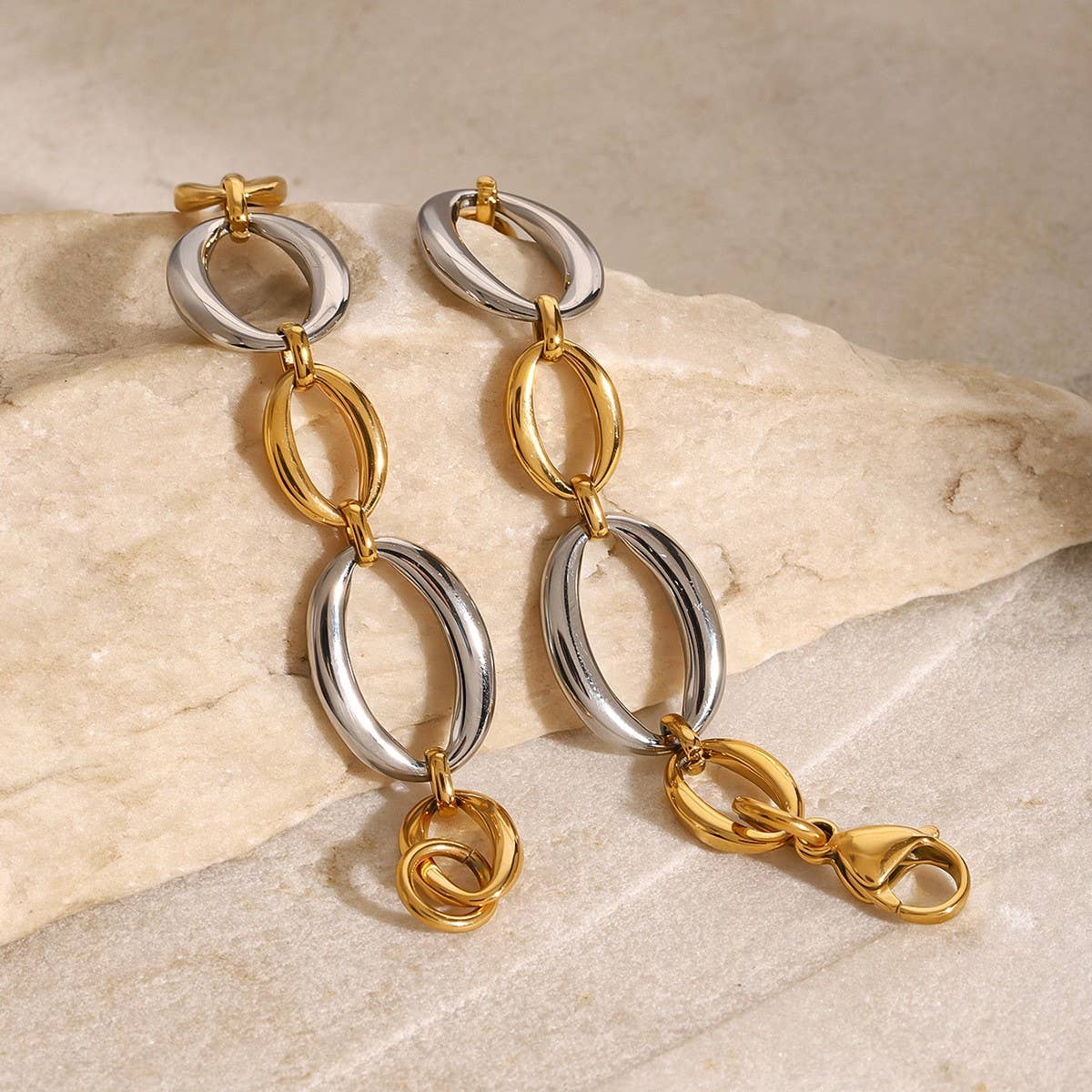 Stylish Two-Tone Titanium Steel Chain Bracelet_CWAJE4790