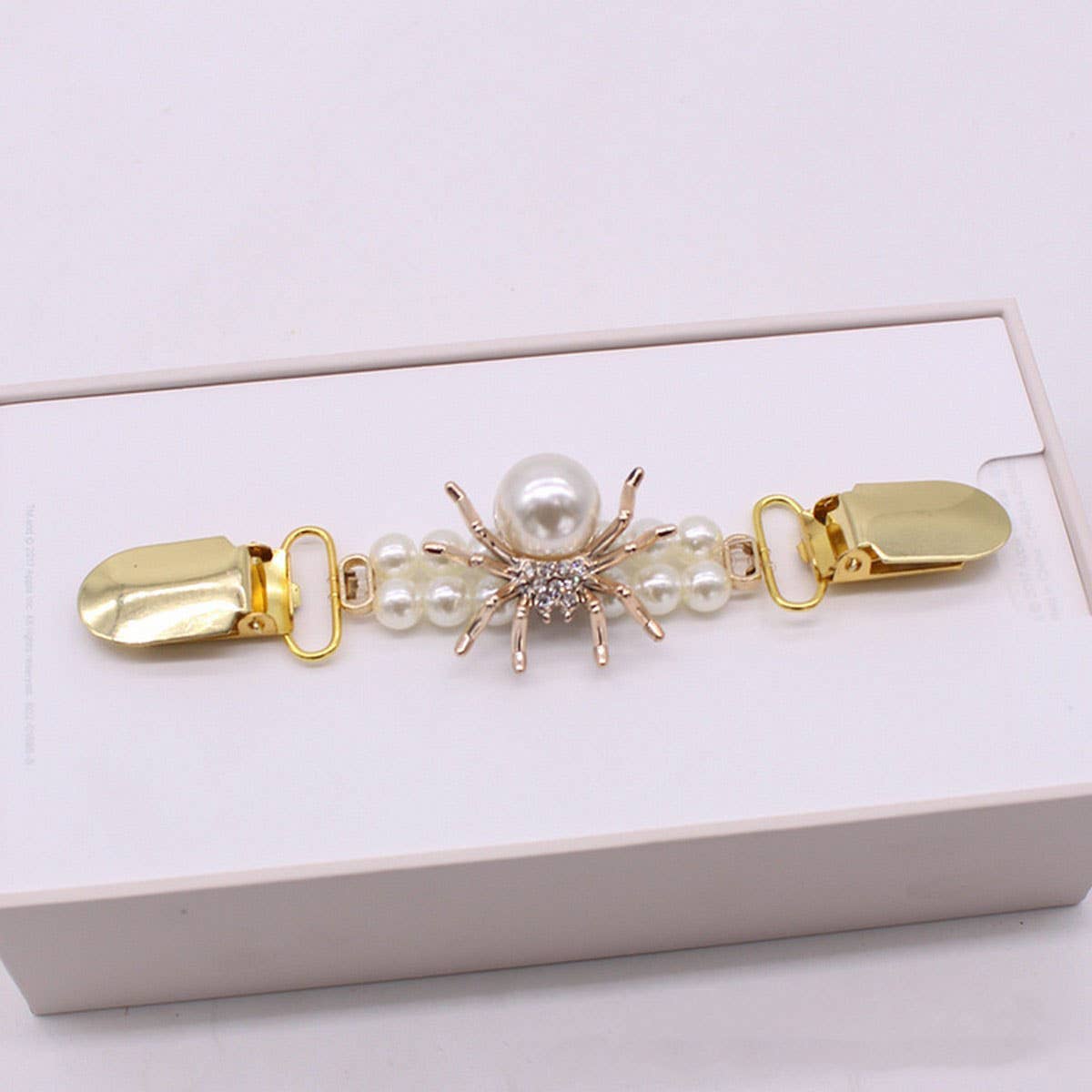 POPULAR HIGH-GRADE PEARL SWEATER CLIP SHAWL CLIP_CWMM2207
