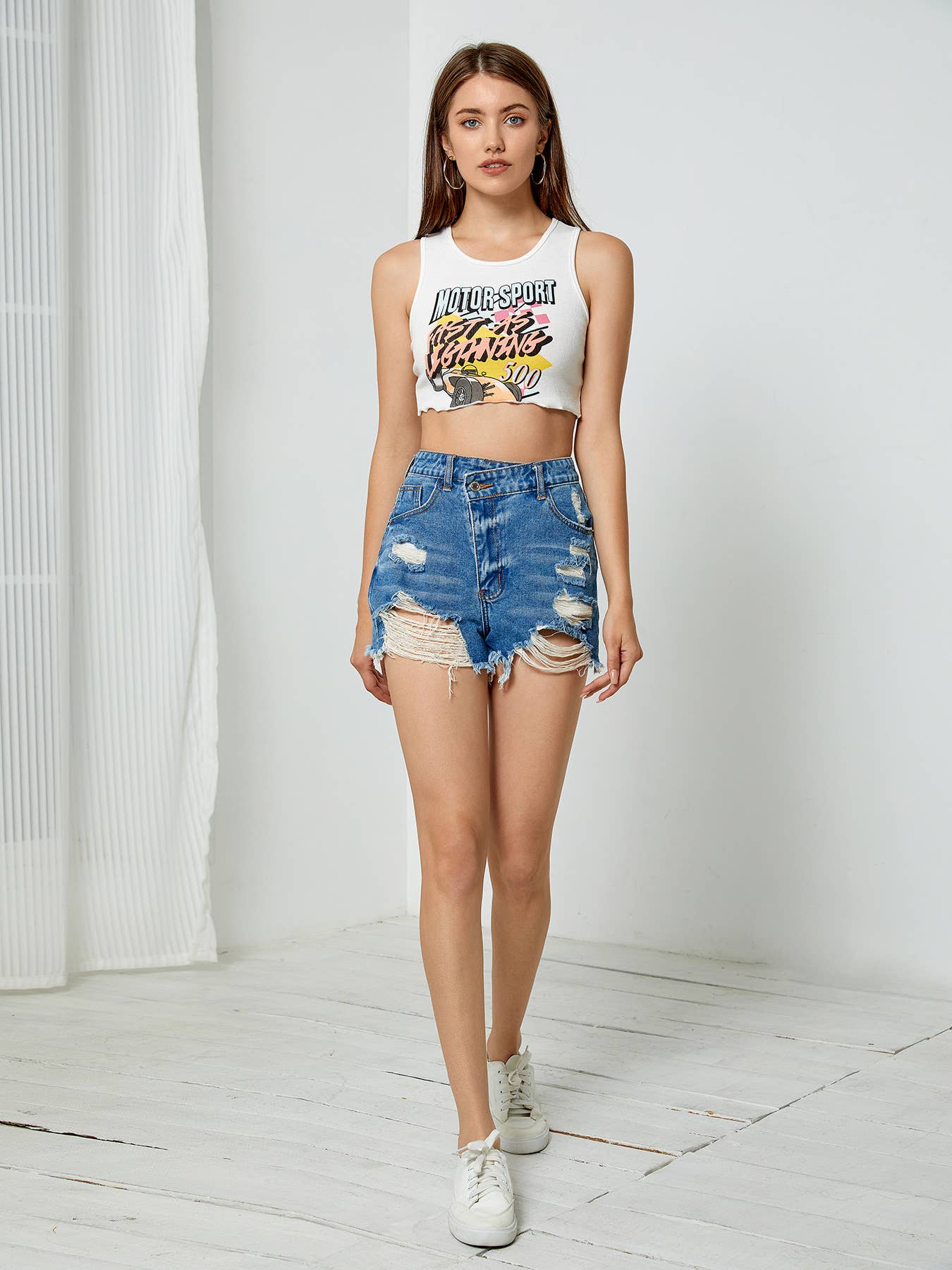 RIPPED HIGH-WAISTED HOT PANTS DENIM SHORTS