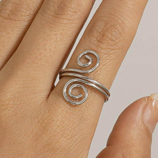 WRAPPED THREAD OPEN GEOMETRIC GOLD HOOP RING_CWAJE1817