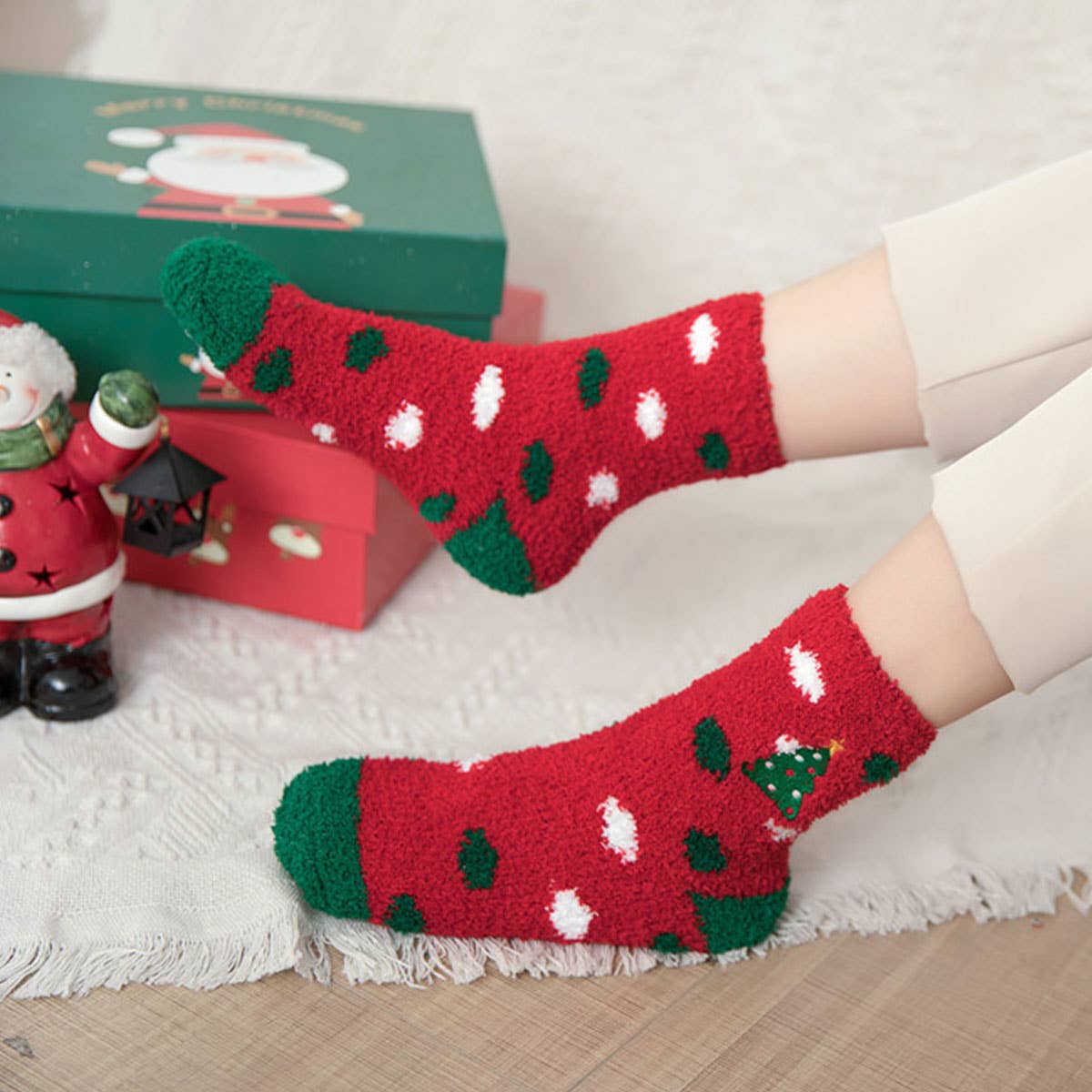 CHRISTMAS EMBROIDERY COZY SOCKS FOR WOMEN