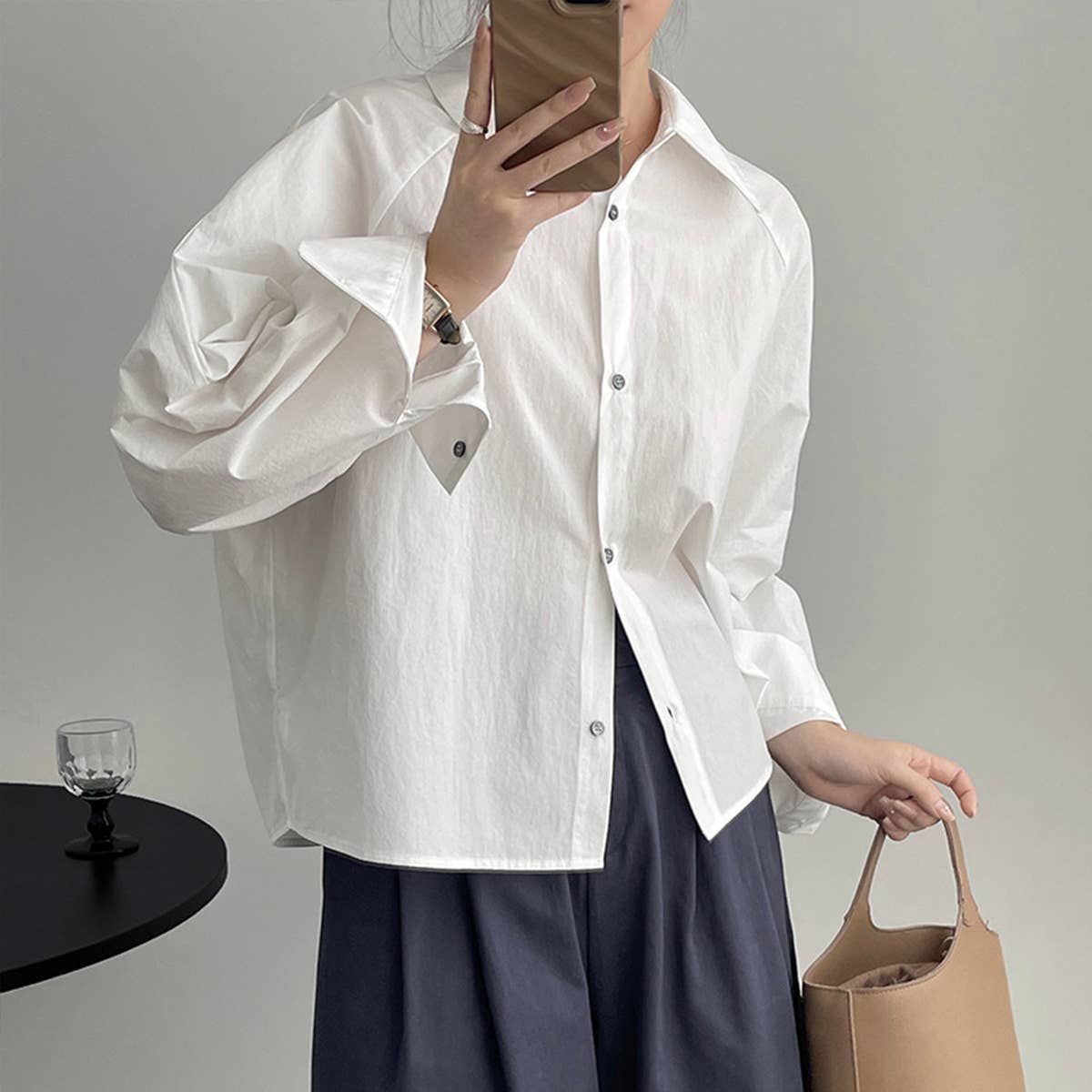 Simple solid color long sleeve short shirt