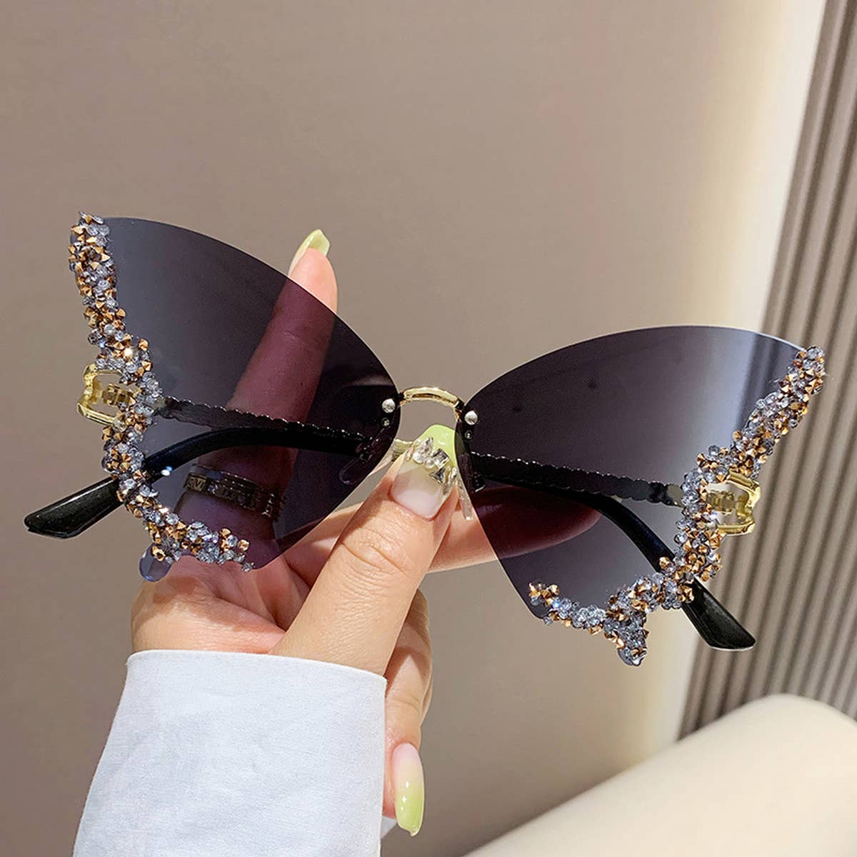 VINTAGE RHINESTONE BUTTERFLY SUNGLASSES