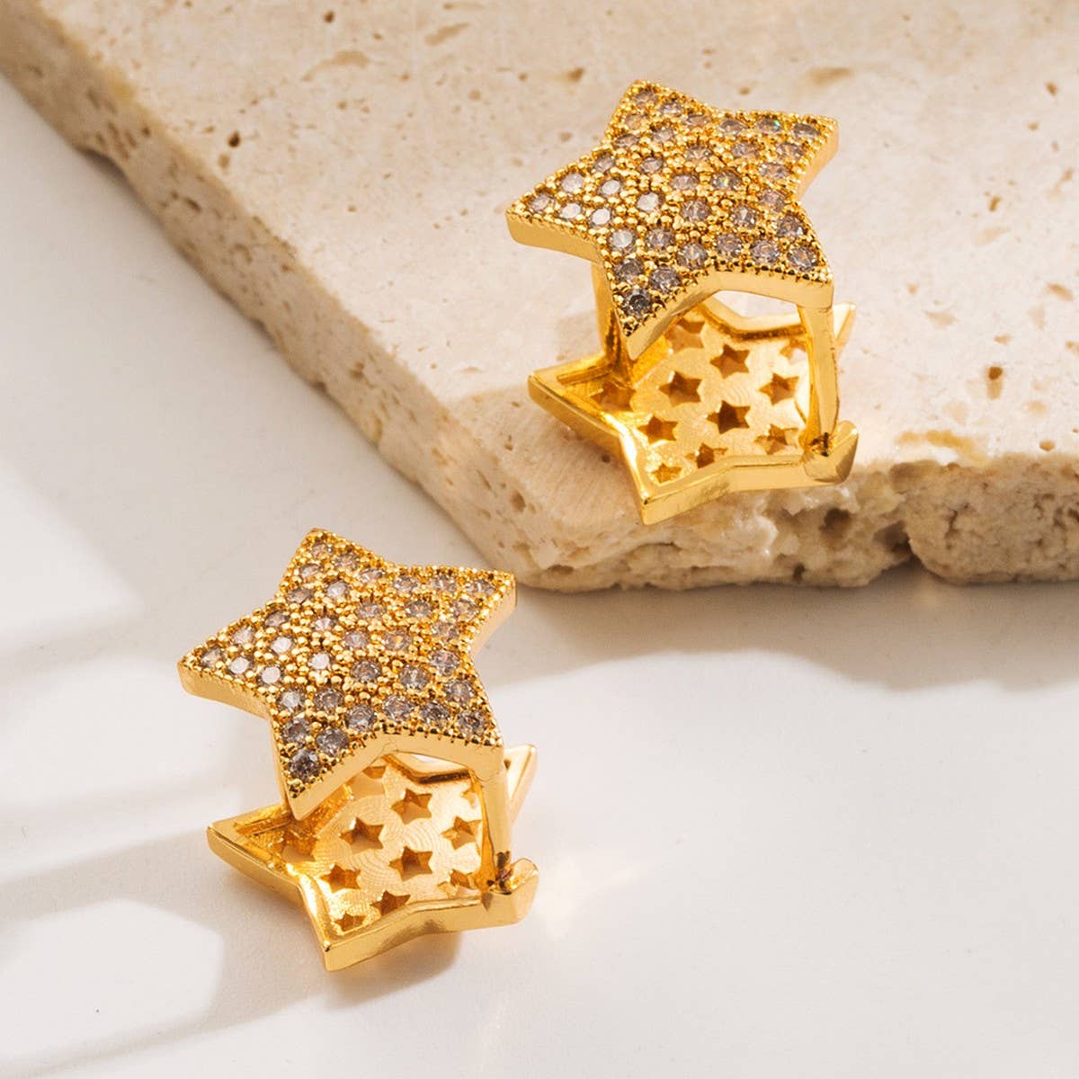 Star & Diamond CZ Hoop Earrings Dual-Sided Design_CWMM8514