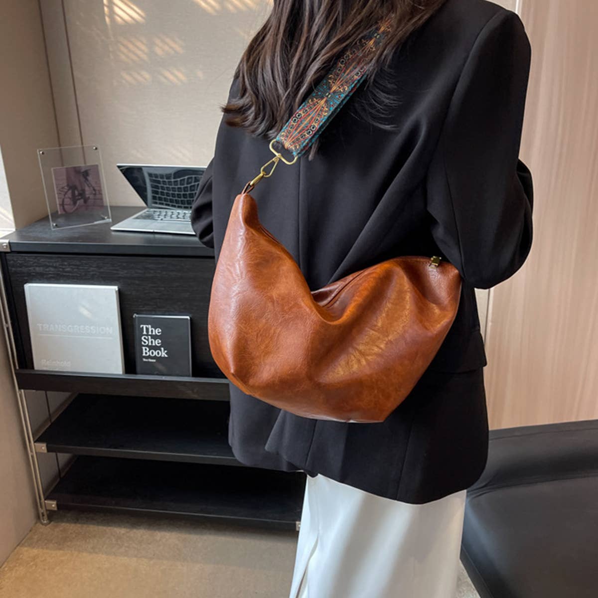 MINIMALIST HOBO BAG_CUAB0119