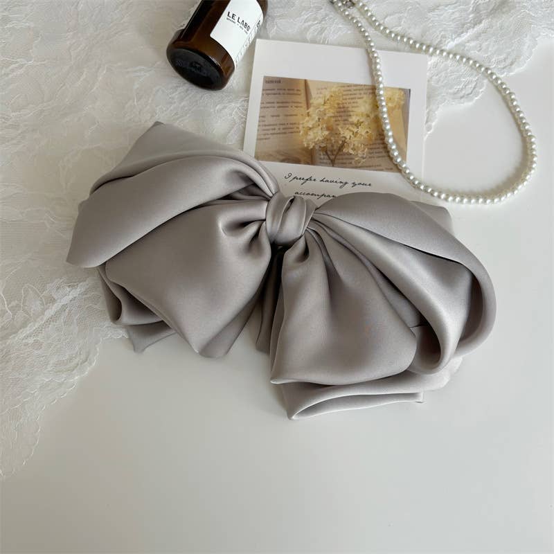 French vintage style big bow hair clip in black