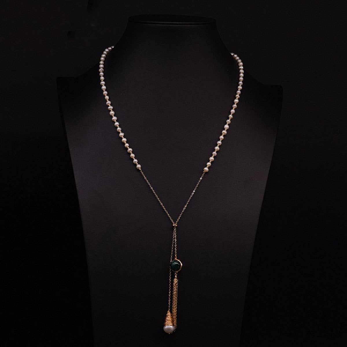 WOMEN'S NATURAL FRESHWATER PEARL NECKLACE