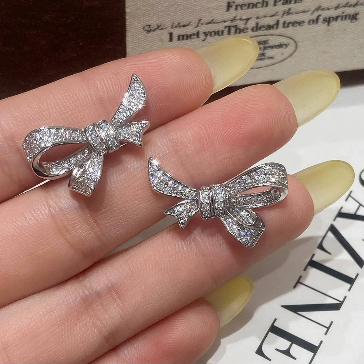 SIMPLE DESIGN BOW EXQUISITE EARRINGS FOR WOMEN_CWAJE2995