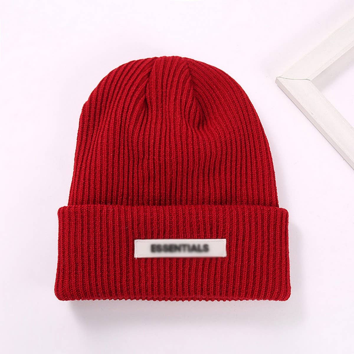CWAH04342_ESSENTIALS LETTER PATCH KNIT BEANIE HAT