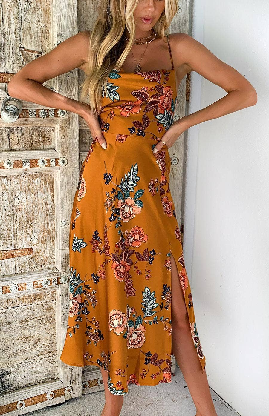 SEXY FLORAL PRINT HALTER DRESS WITH SPLIT BACK