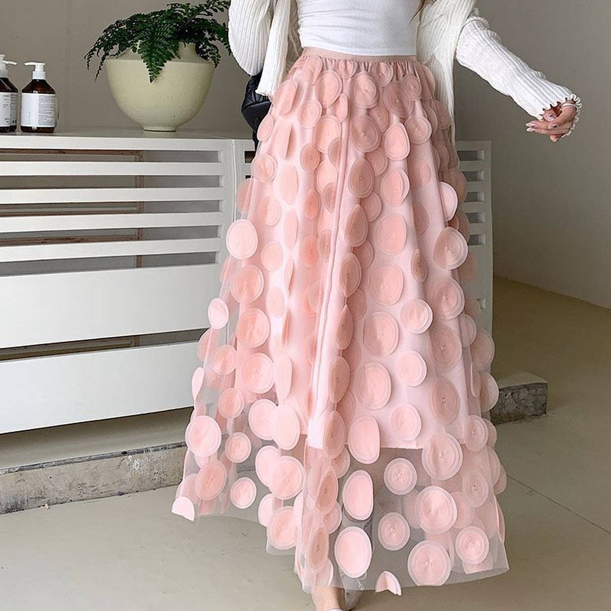 THREE-DIMENSIONAL FLORAL TULLE MESH SKIRT