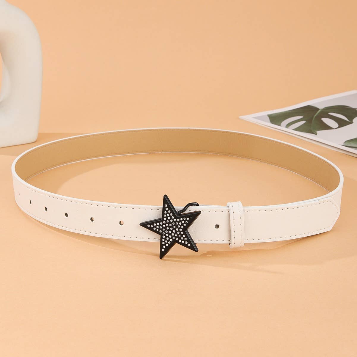 Simple and versatile star-buttoned trendy belt