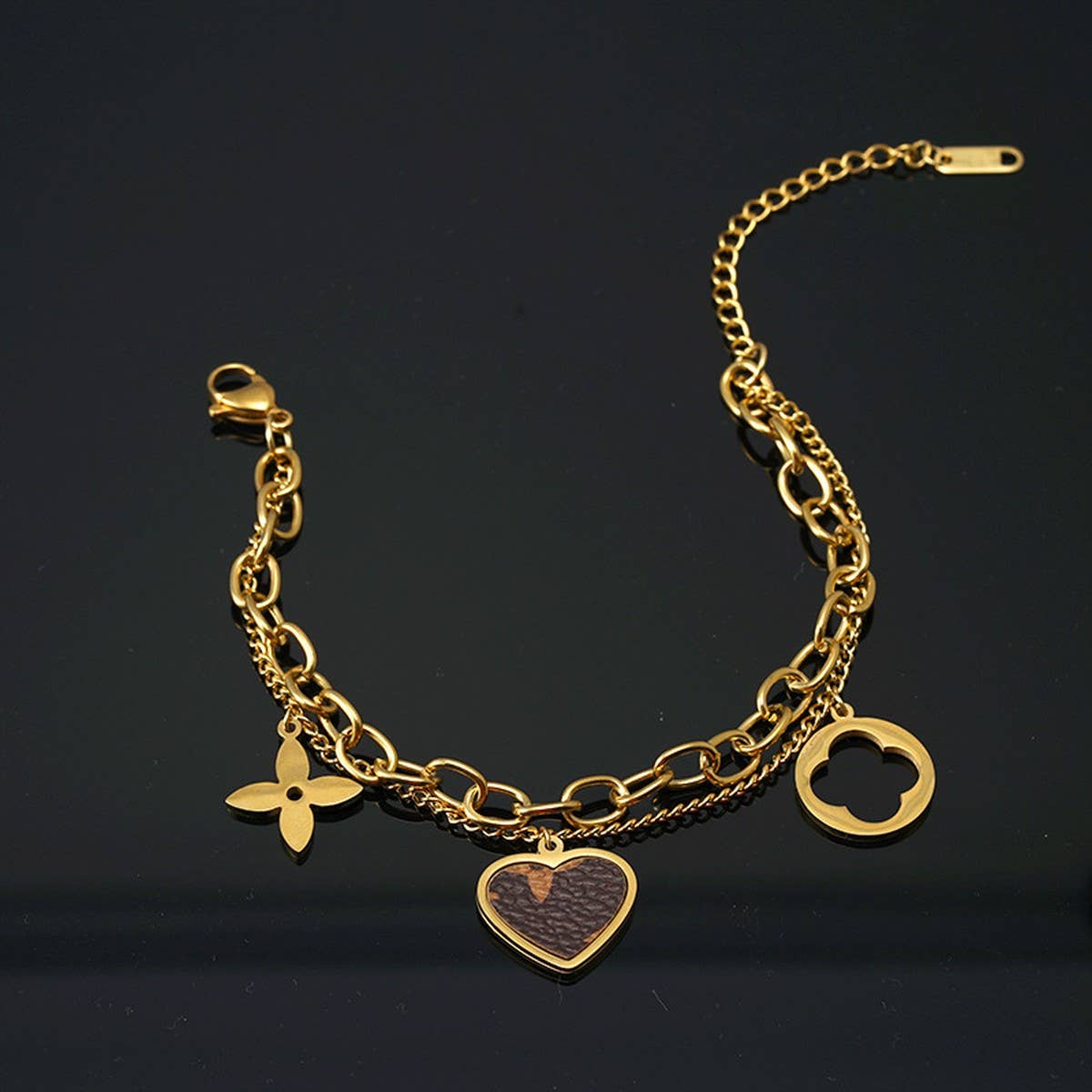 CWAJE1957_Love Mickey Mouse Gold Double Chain Bracelet