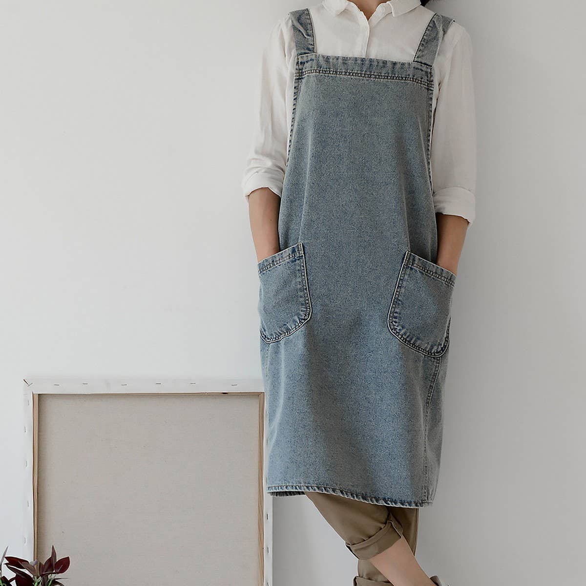 Cotton Canvas Washed Denim Apron with pockets