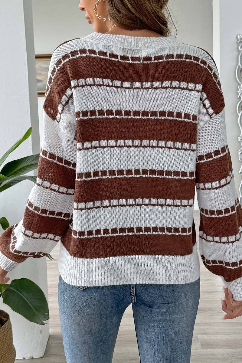 CWOSWL07407_WOMEN STRIPED COLORBLOCK HEART SWEATER