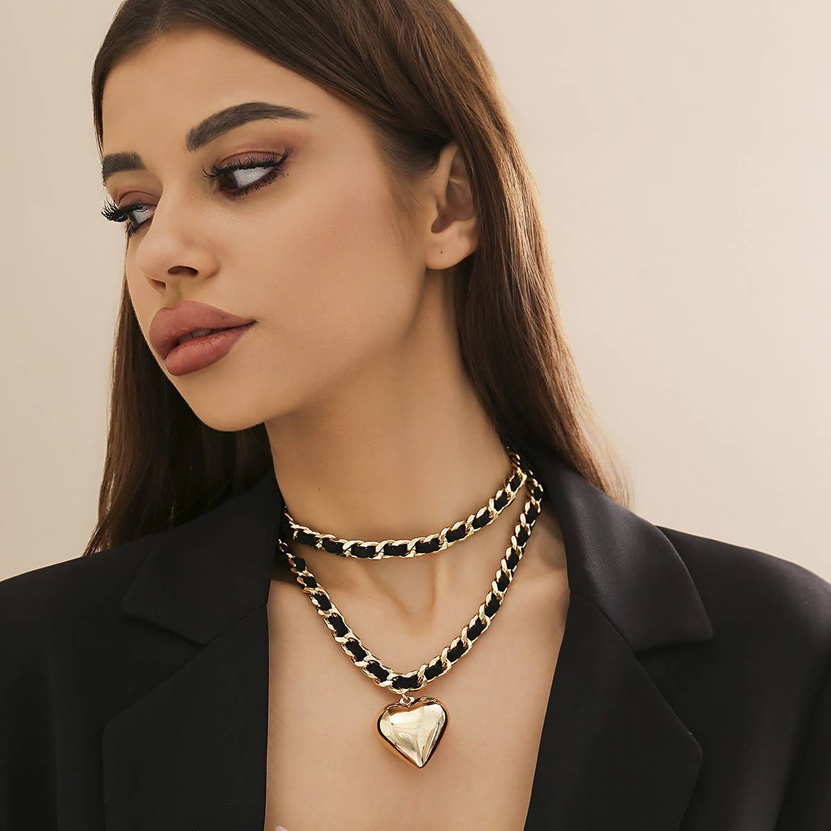 VINTAGE HEART SHAPE PENDANT DOUBLE LAYER NECKLACE