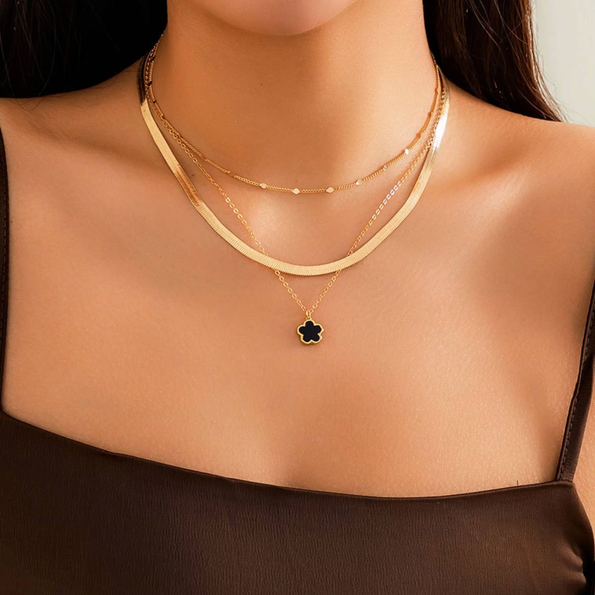 FIVE LEAF GRASS COLORFUL SNAKE BONE CHAIN NECKLACE