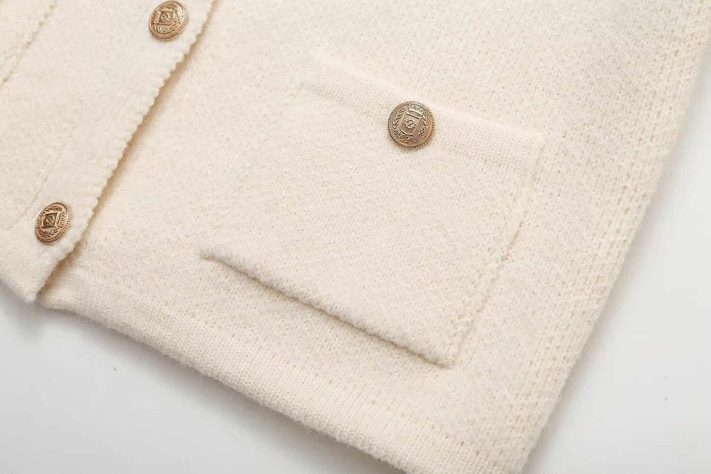 SIMPLE SINGLE BREASTED CARDIGAN WITH POCKETS