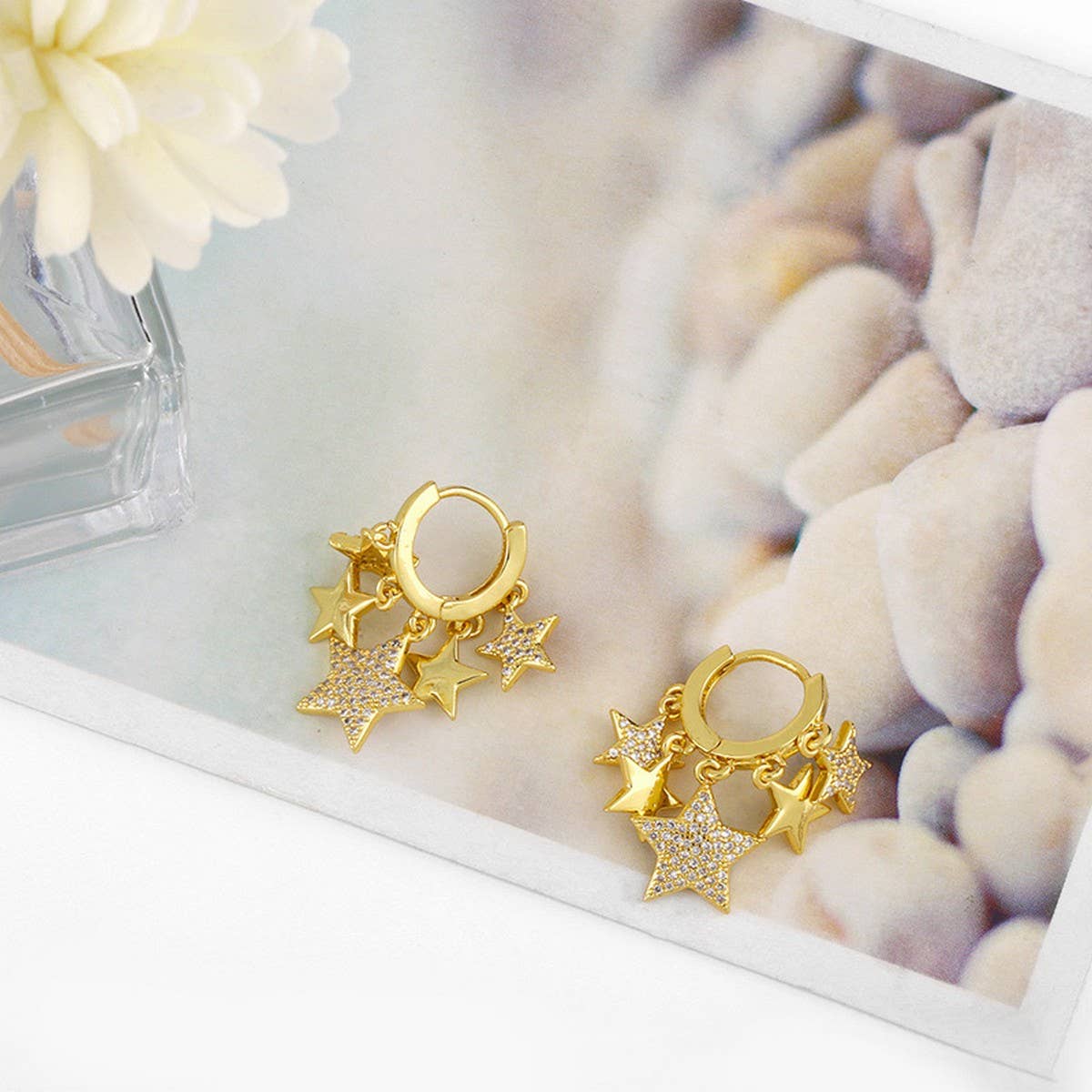 SHINING STAR PENDANT EARRINGS