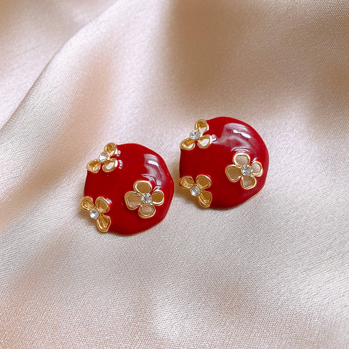 ROUND HOLLOW FLOWER FASHION EARRINGS