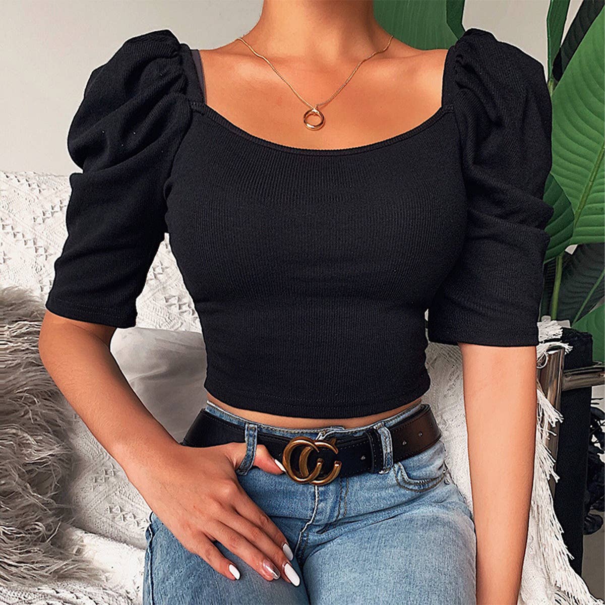 Simple square-neck puffed sleeve short-sleeve top