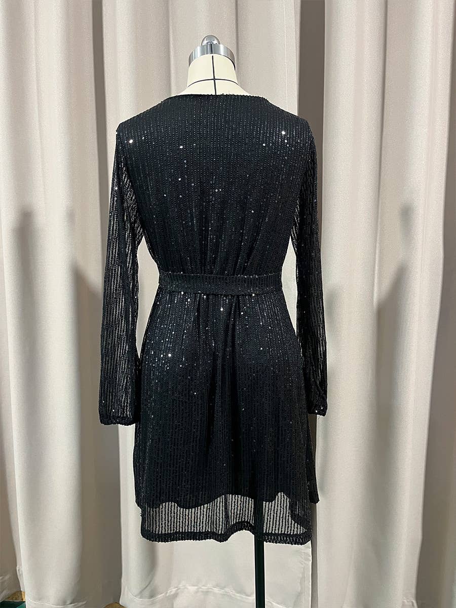 Sequined and beaded short waist-cinching dress