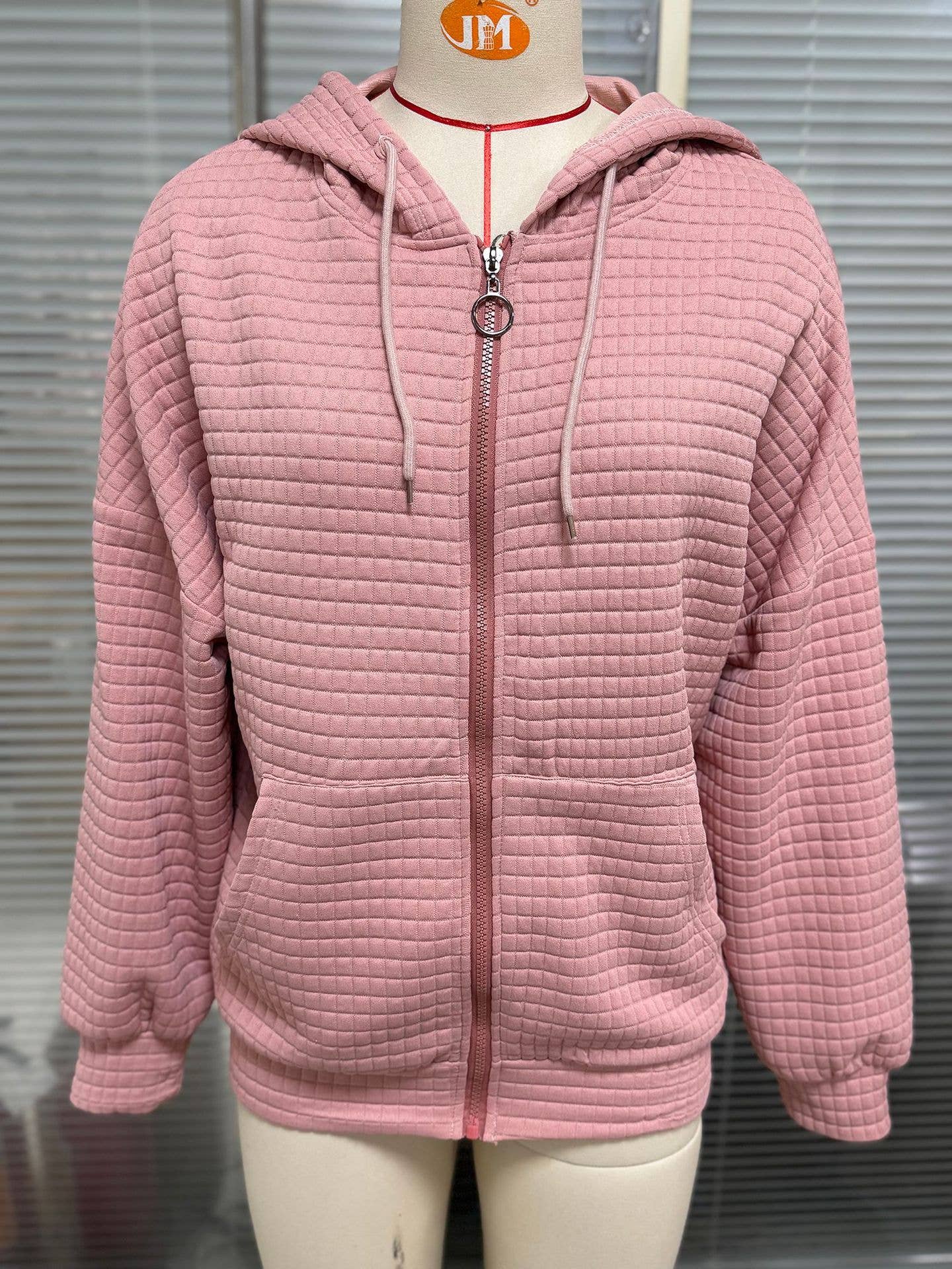 Solid-color zipper long-sleeved hooded coat
