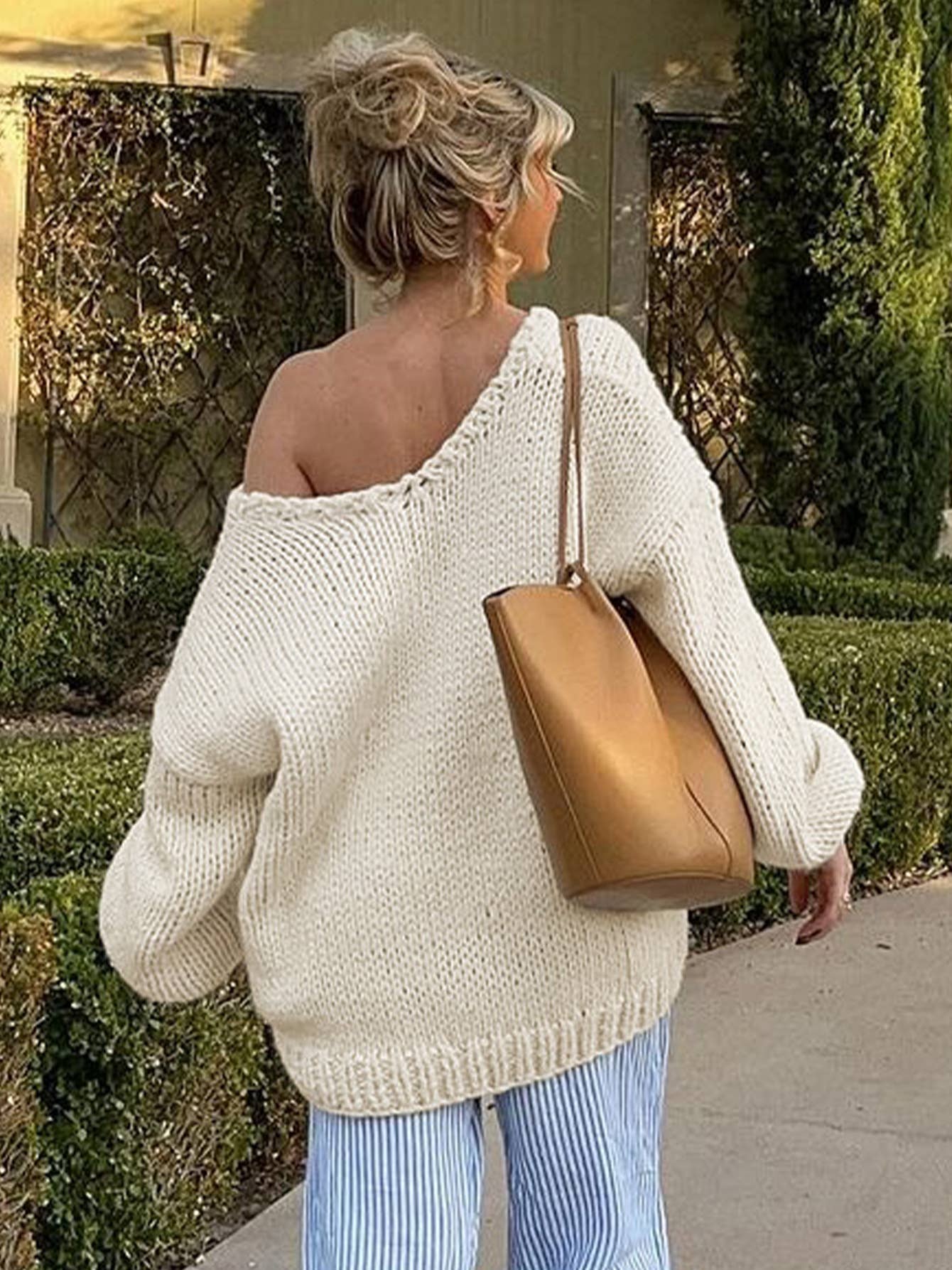 SOLID COLOR SIMPLE LOOSE V-NECK KNIT SWEATER