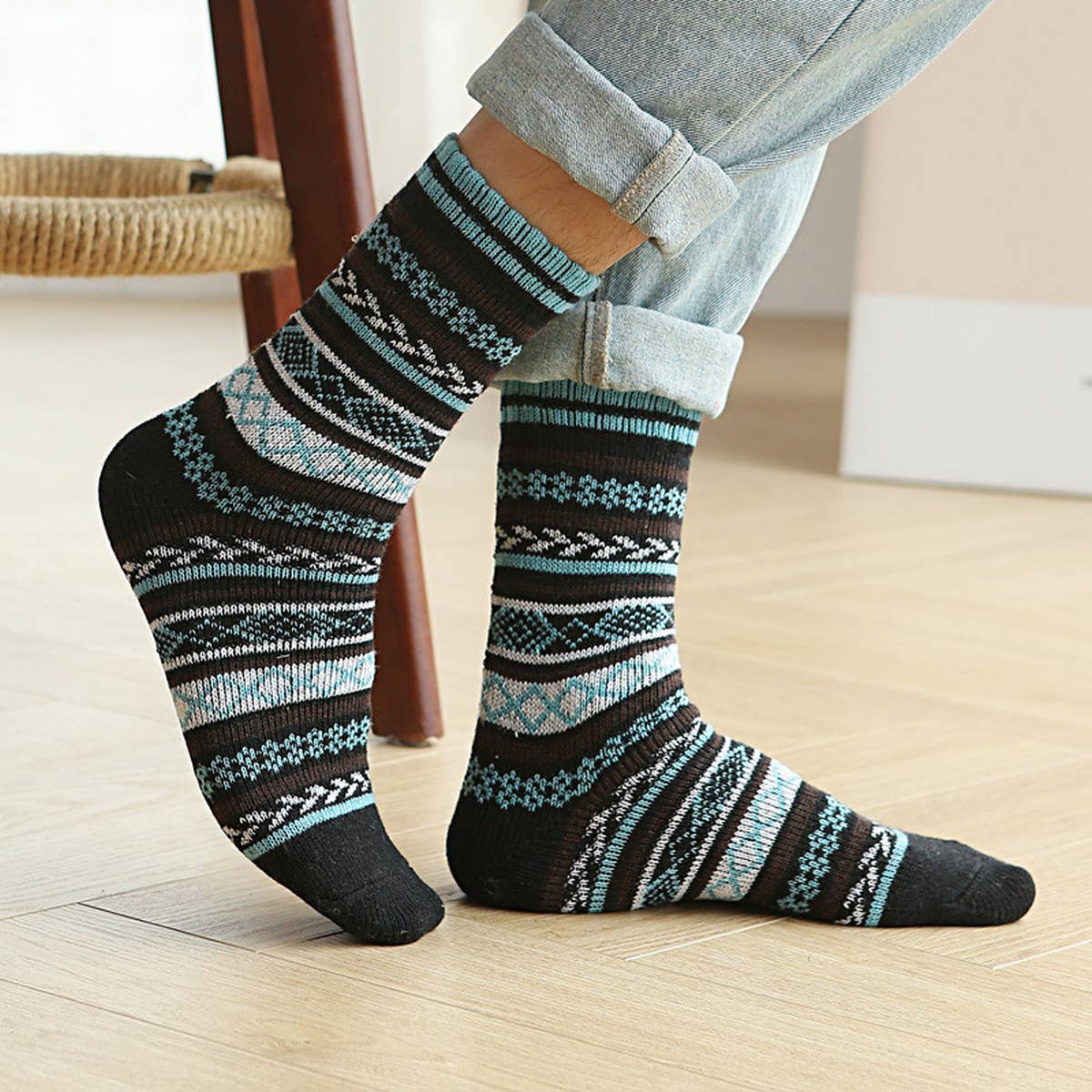 5 PAIRS OF VINTAGE PRINT THICK WARM COTTON SOCKS_CWMS0683