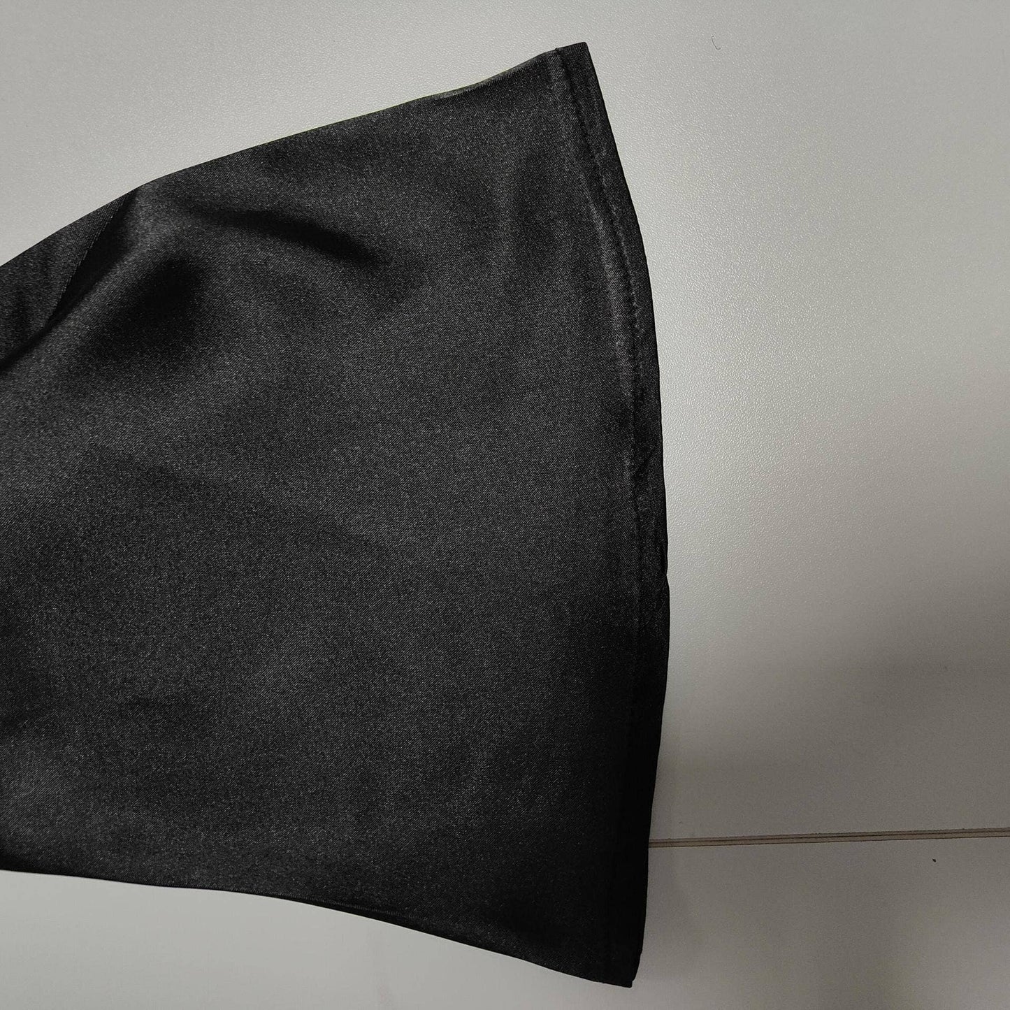 ROUND NECK SOLID COLOR DRESS WITH FLARED SLEEVES