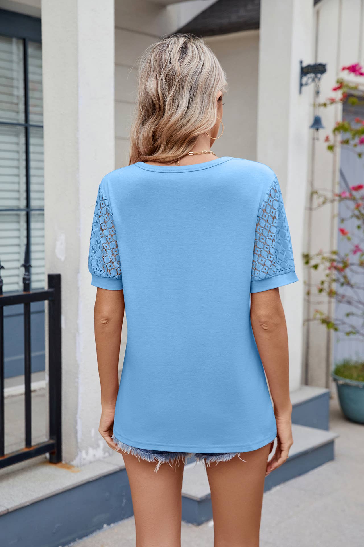 Solid color V-neck lace short sleeve T-shirt