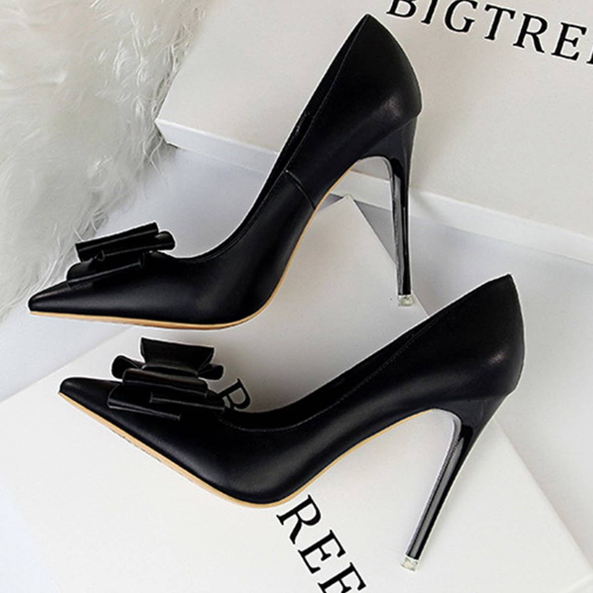 SLIM SHALLOW-MOUTH POINTED BOW HIGH HEELS_CWSHH0045