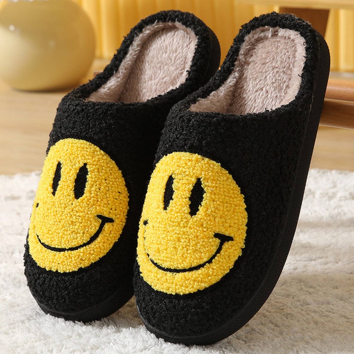 Cute Cartoon Smiling Face Fabric Slippers