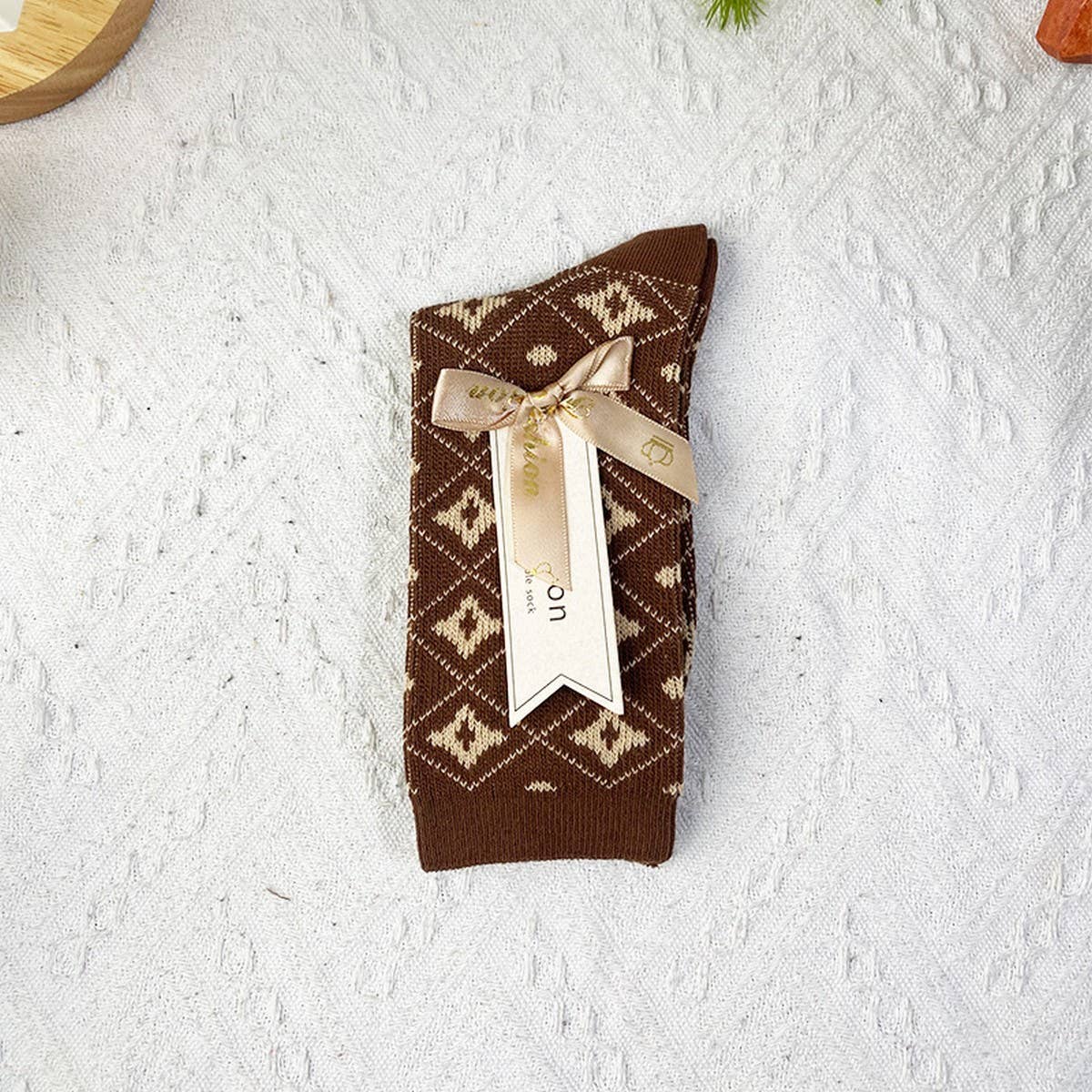 COLLEGE STYLE MID-TUBE WOMEN'S SOCKS FOR GIFTS