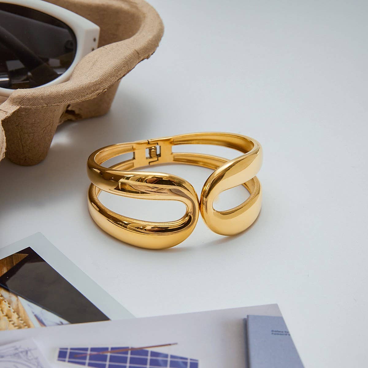 Luxury 18K Gold Spring Cuff, Titanium Steel