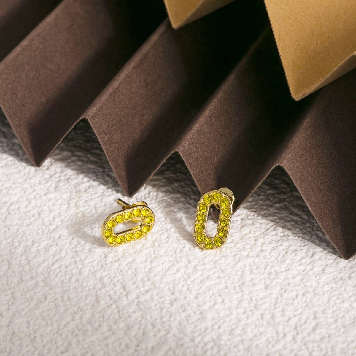 OVAL DIAMOND TITANIUM STEEL EARRINGS_CWMM3669