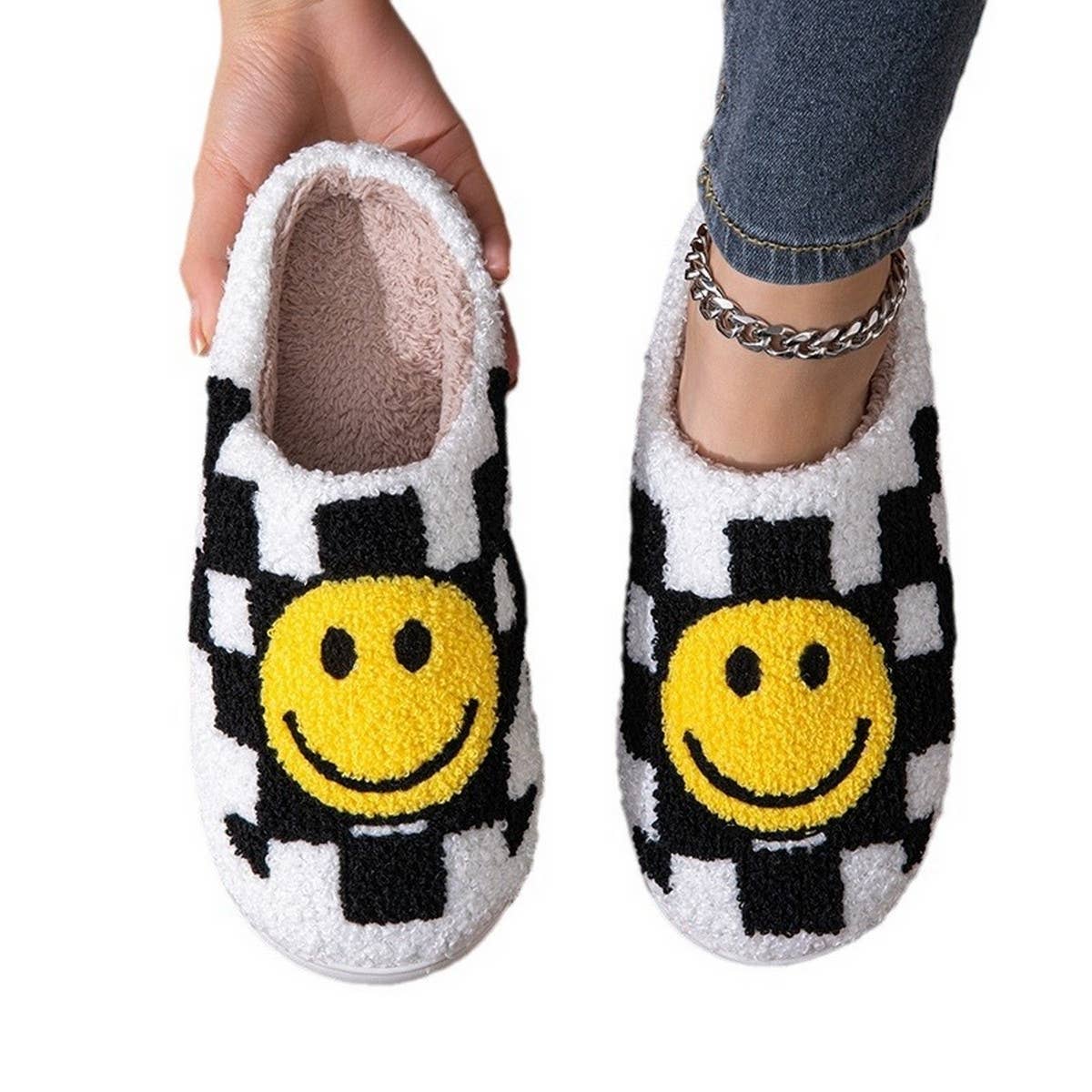 HOME CHECKERBOARD SMILEY FACE COTTON SLIPPERS