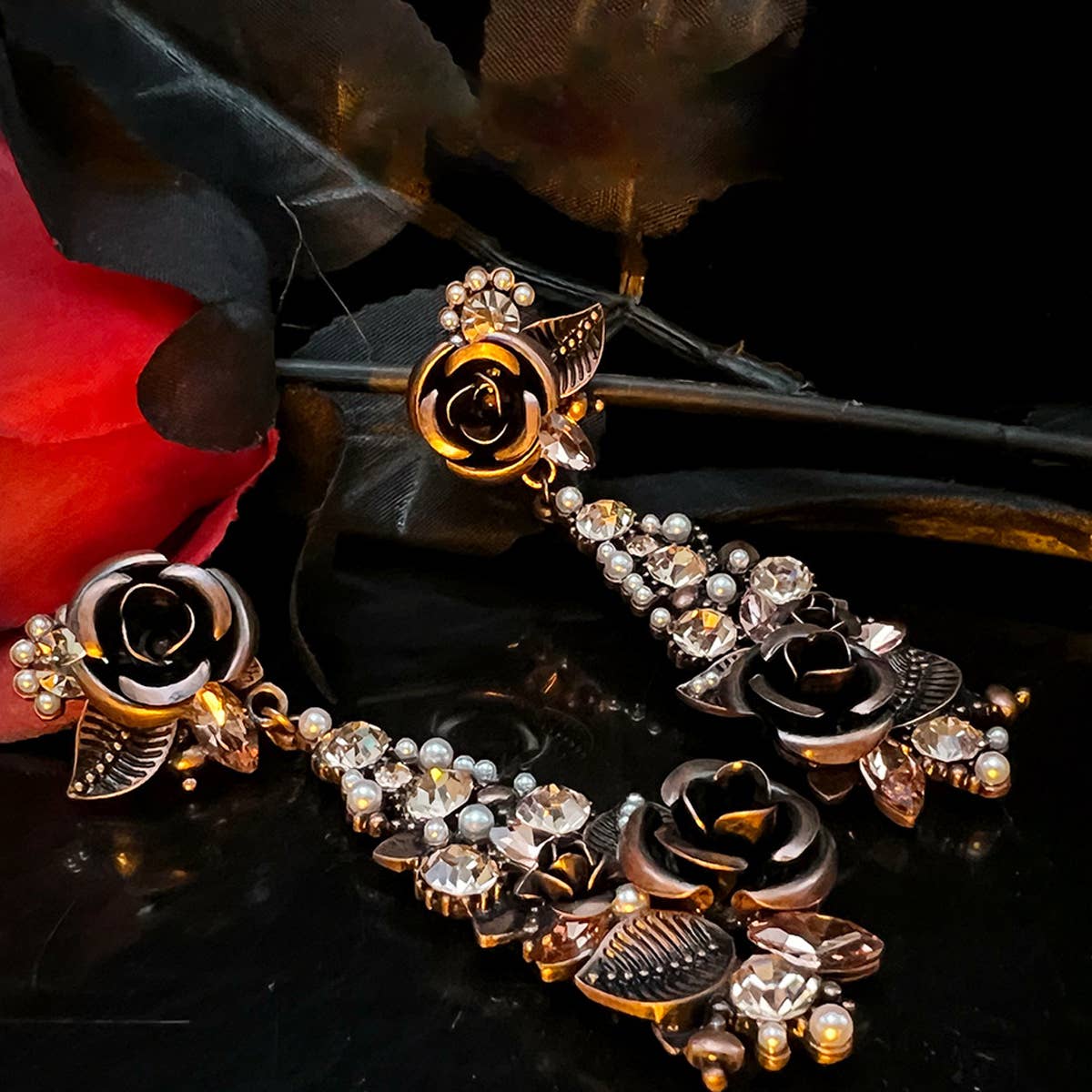 NEW VINTAGE ANTIQUE BRONZE FLOWER EARRINGS_CWAJE1106