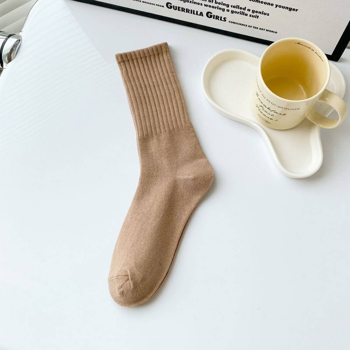 NEW SOLID COLOR CASUAL WOMEN'S MID-CALF SOCKS_CWMS1402