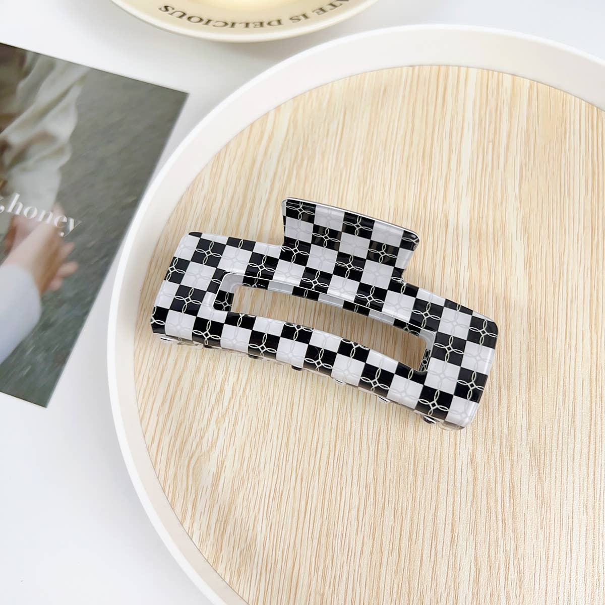 Tropical hollowed-out clipper floral hair clip