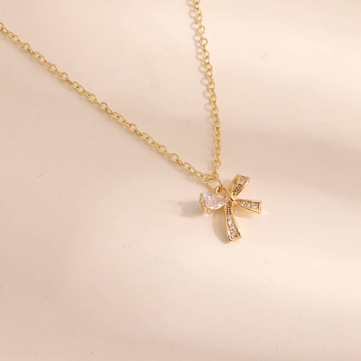 Copper-plated bow collarbone necklace