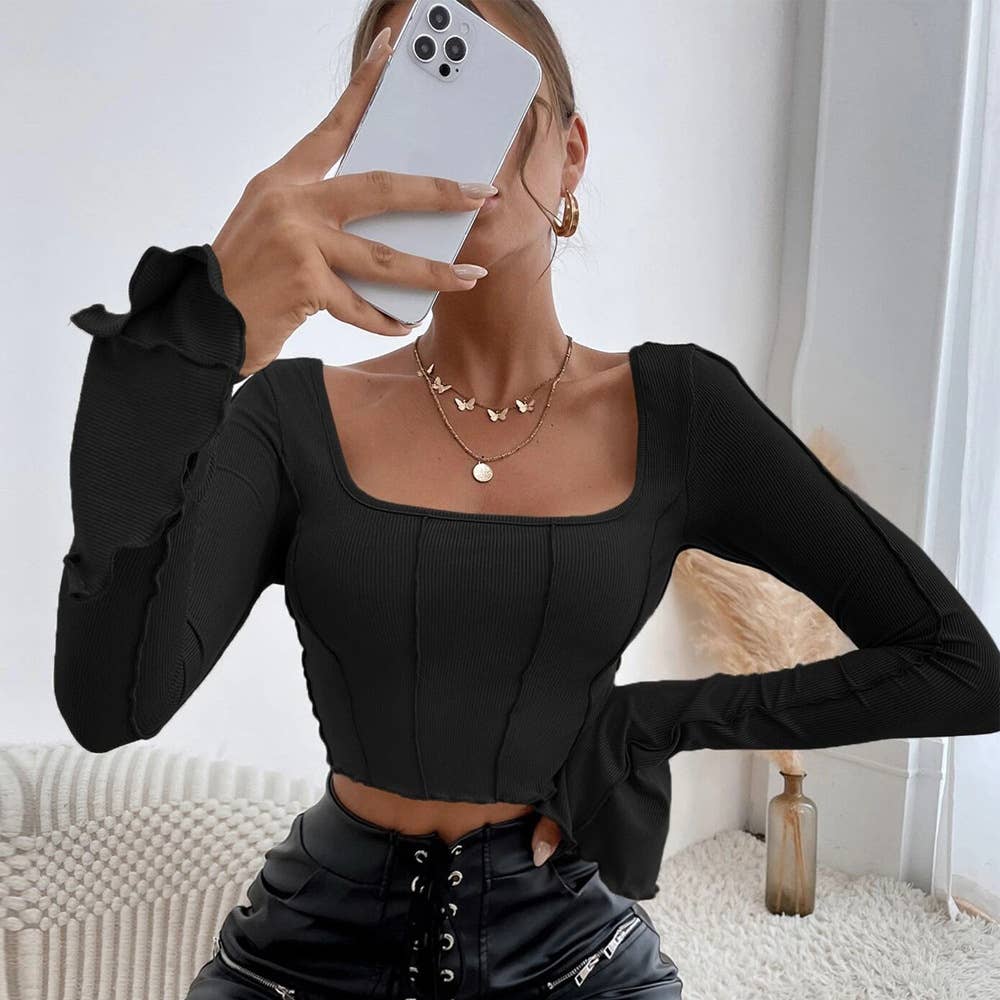 SLIM-FIT SQUARE COLLAR PULLOVER KNITTED TOP