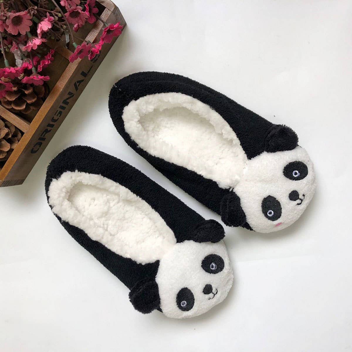 CUTE FLOOR SOCKS LADIES HOME FLOOR SHOES