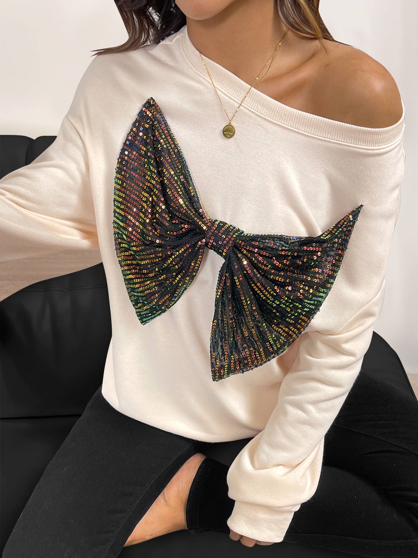 Laid-back style loose sequined bow hoodie