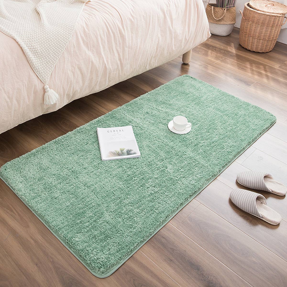 HOUSEHOLD NON-SLIP ABSORBENT BATHROOM MAT