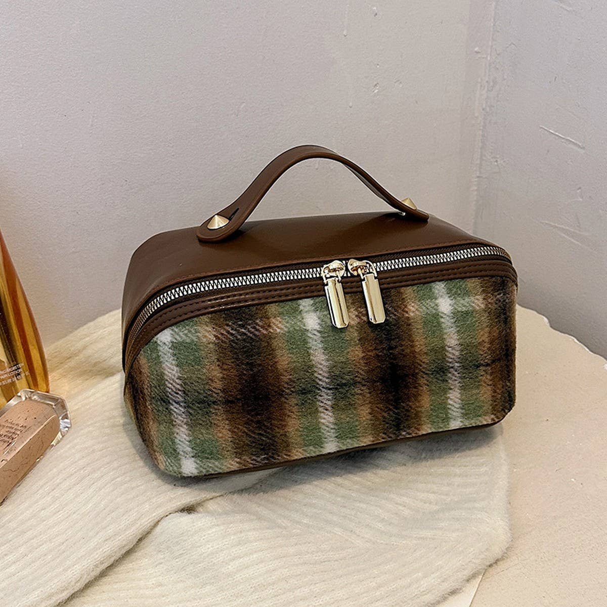 NEW RETRO PLAID HAND-HELD FLAT PU COSMETIC BAG_CWAB4386