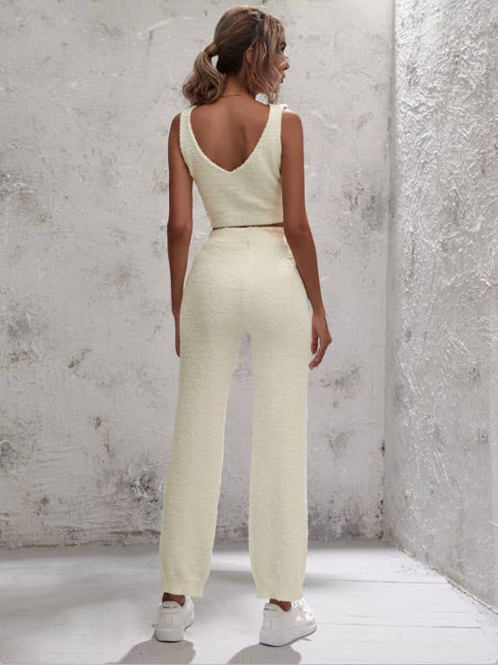 Two-piece V-neck crop top and long pants set