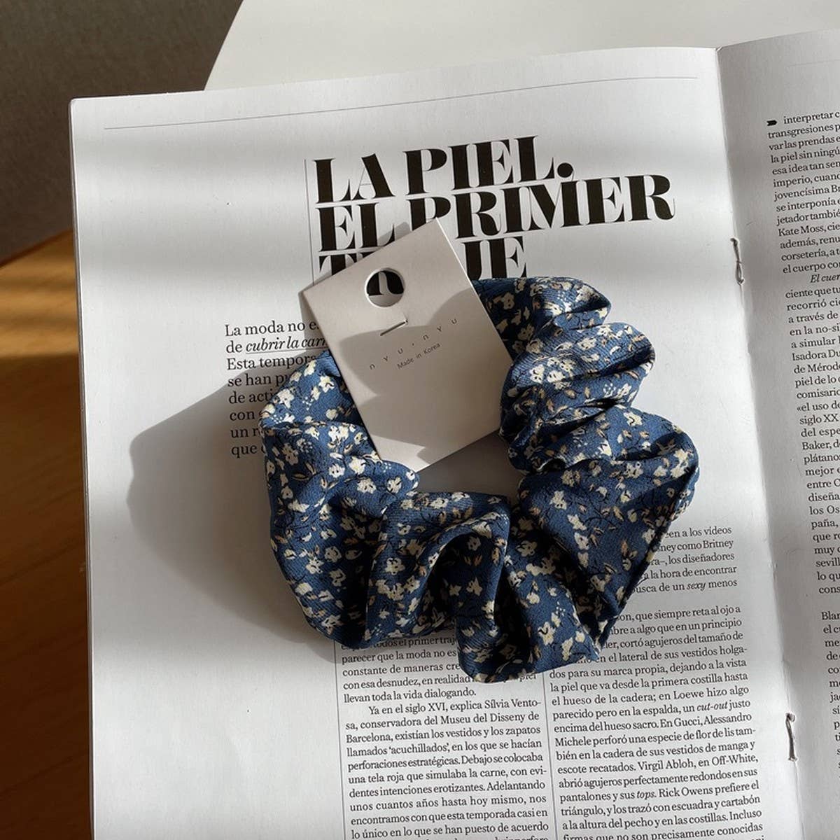 NEW SWEET AND ELEGANT HAIR SCRUNCHIES_CWAHA1732