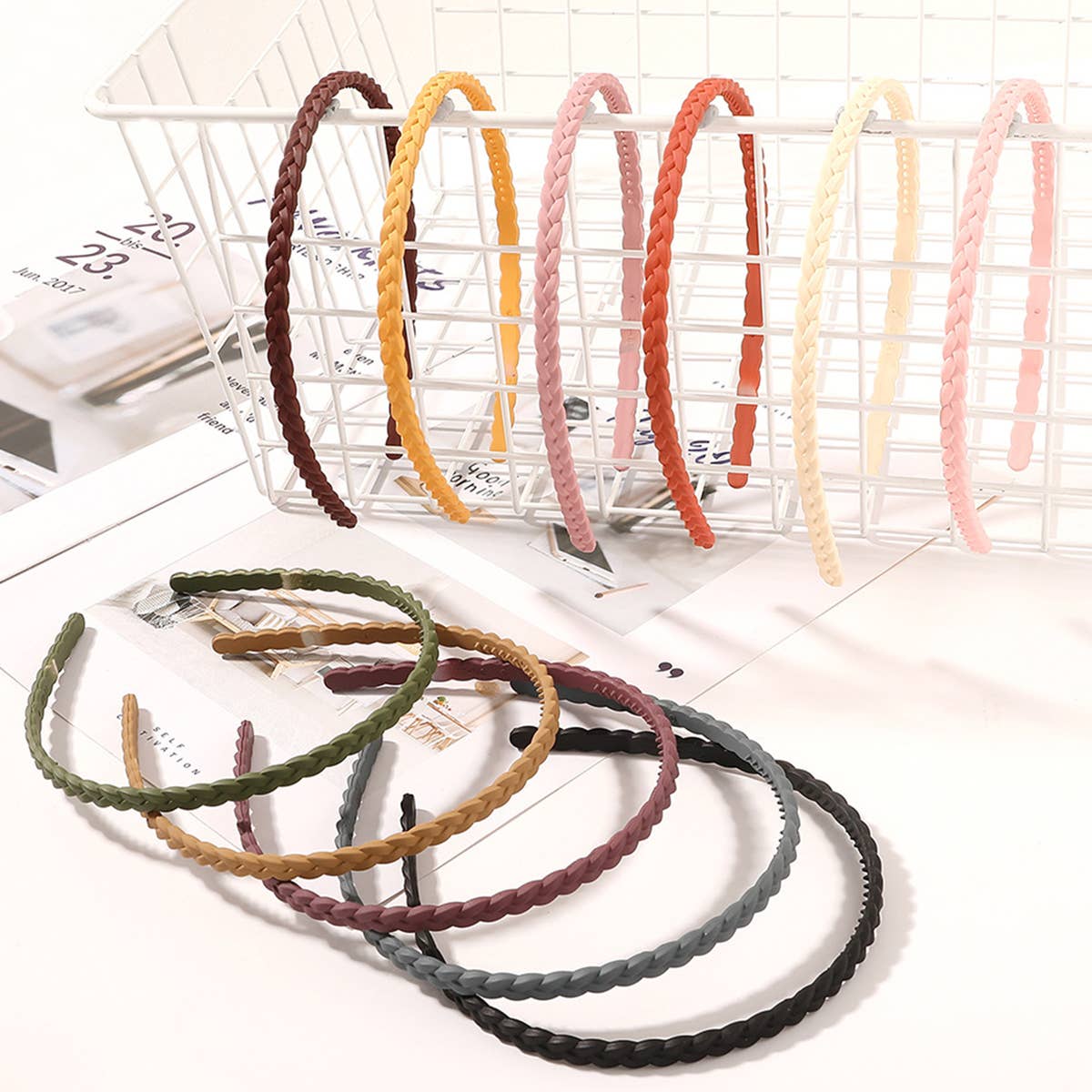 BRAIDED DESIGN HEADBAND_CWAHA0216